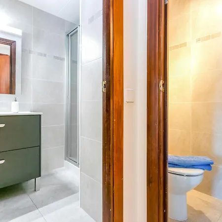 Center-19 By Interhome * Roses